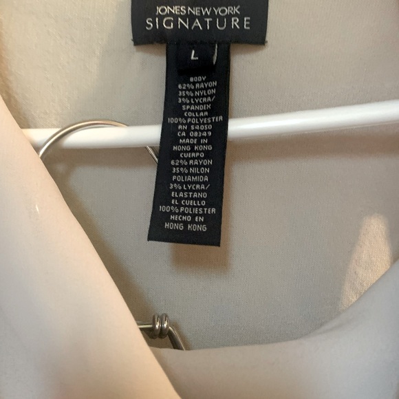 Jones New York Signature Series Fitted pearly silver grey size L -pants sold sep - Picture 3 of 4